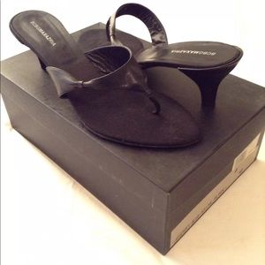 New BCBG Sherry Black Low Heel Sandal SZ 40